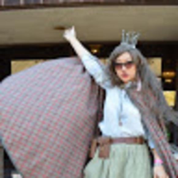 Meet your Posher, Minerva - Picture 1 of 1